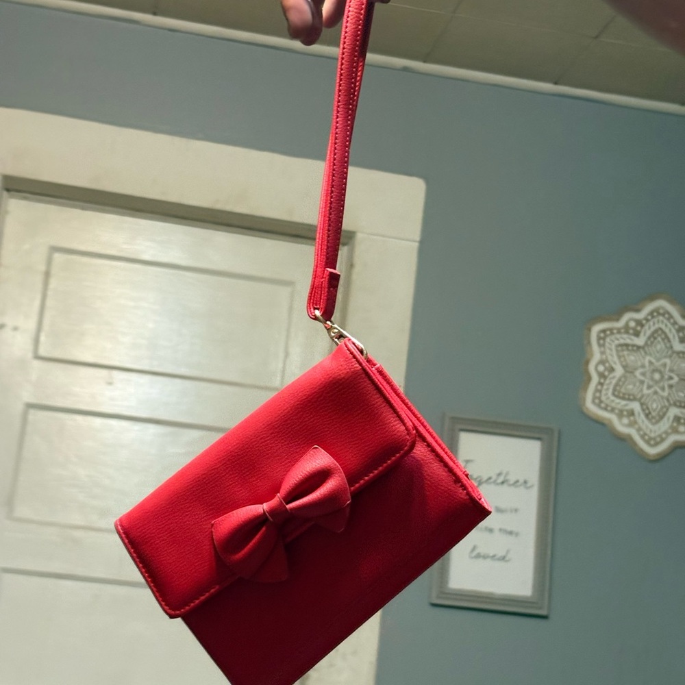 Madden Girl Red Bow Wristlet NWOT